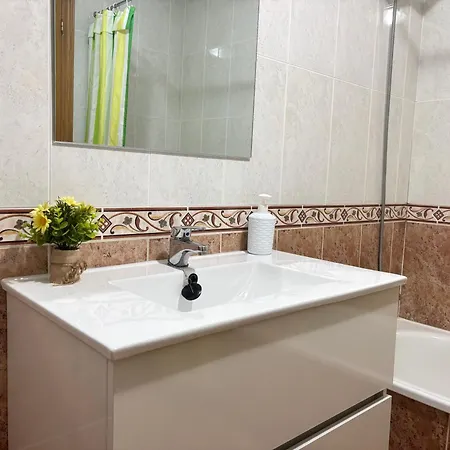 Desconectaengalicia La Perla, Piscina Y Parking