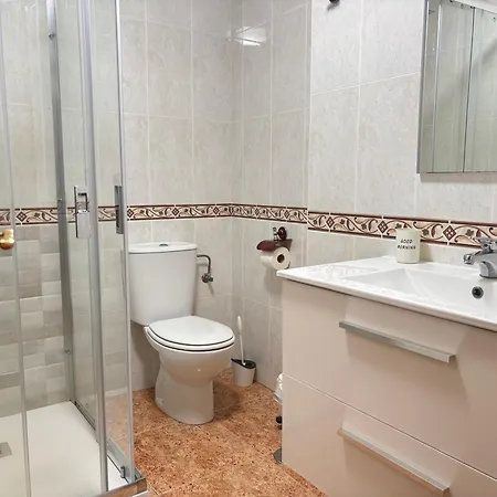 아파트 Desconectaengalicia La Perla, Piscina Y Parking *